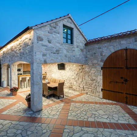 Jokic Dvori Zadarvillas Villa Islam Grčki